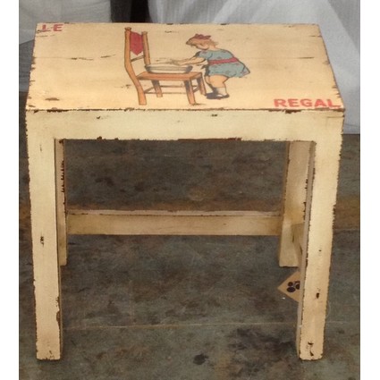 Ivory Painted Little Girl Table (CDC-GIRLTABLE)